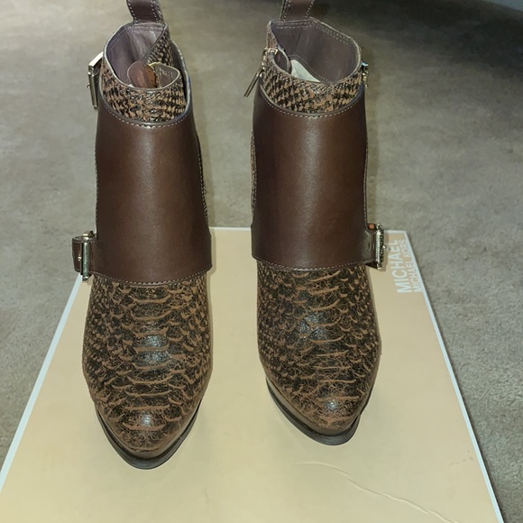 Absolute gem! Wore them once. Mint condition. - Picture 1 of 7